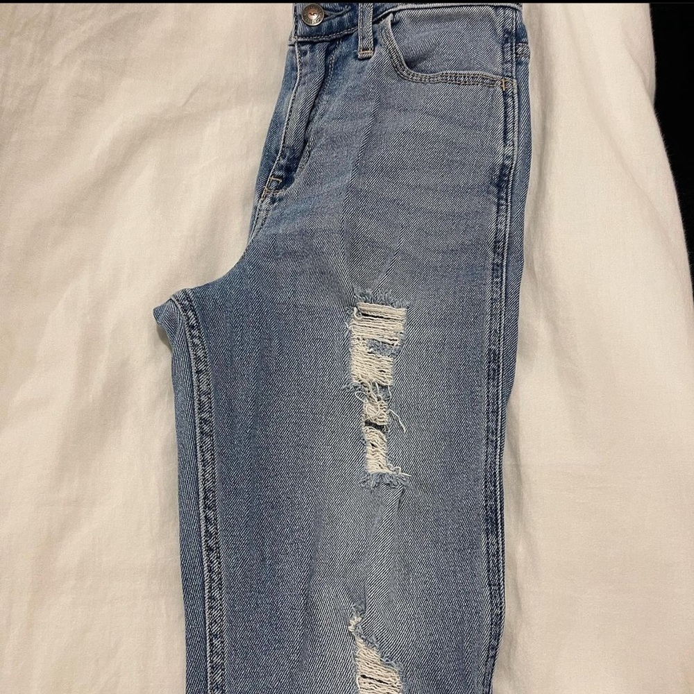 Hollister mom jeans